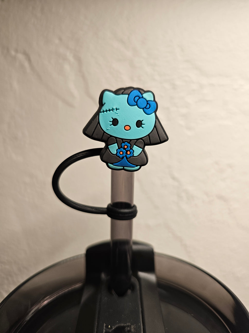 Hello Kitty Spooky Straw Toppers. 10mm Straw Opening. 4 Pack.