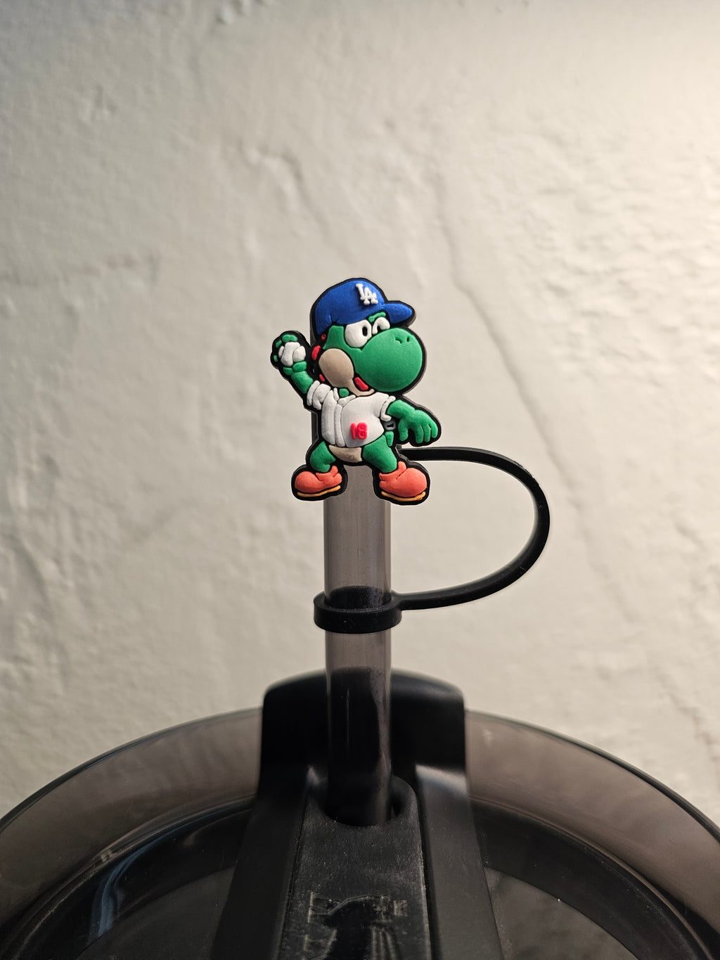 Los Angeles Dodgers Super Mario Yoshi Straw Topper. 10mm Straw Opening.