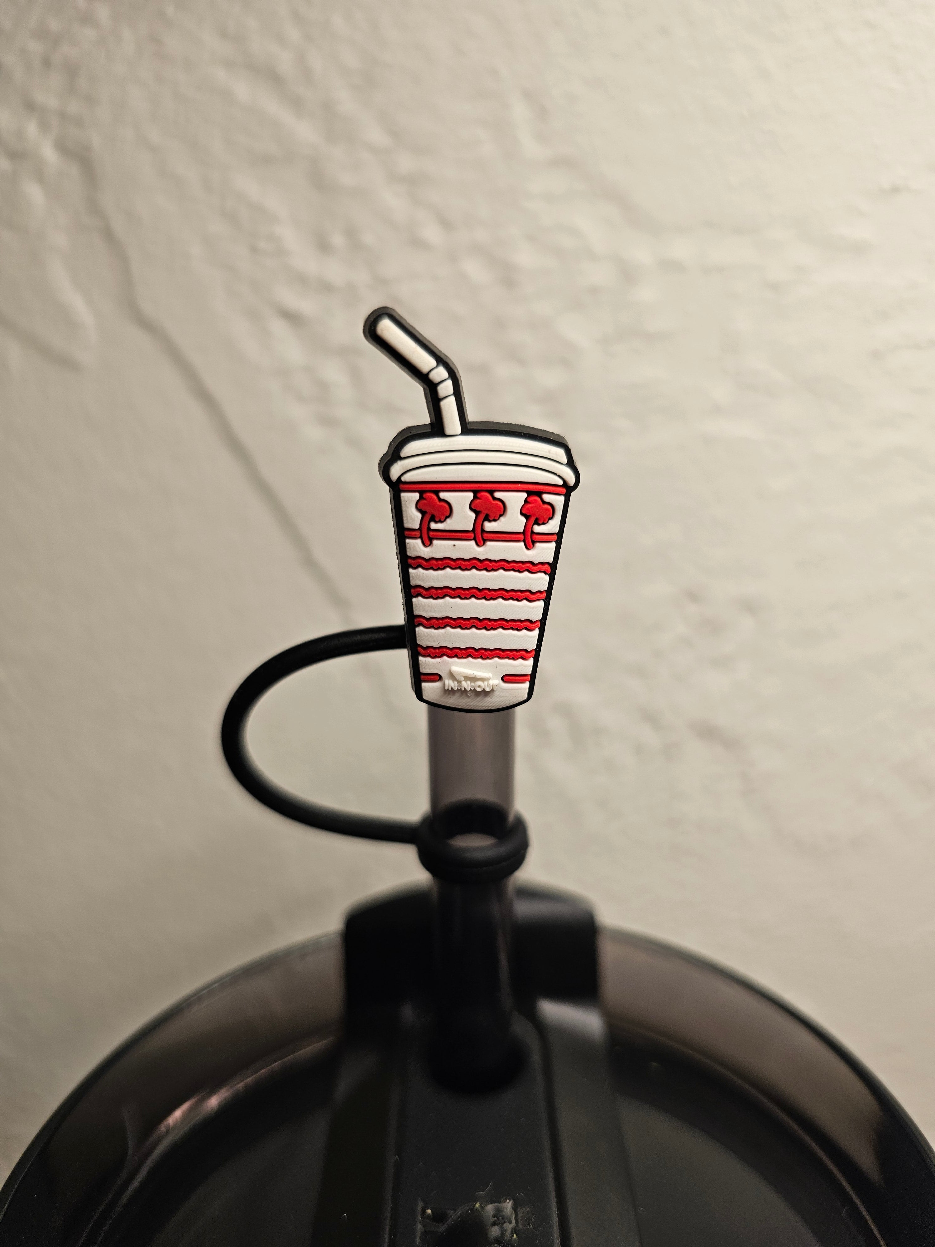 In N Out Straw Toppers. 10mm Straw Opening. 3 Pack.