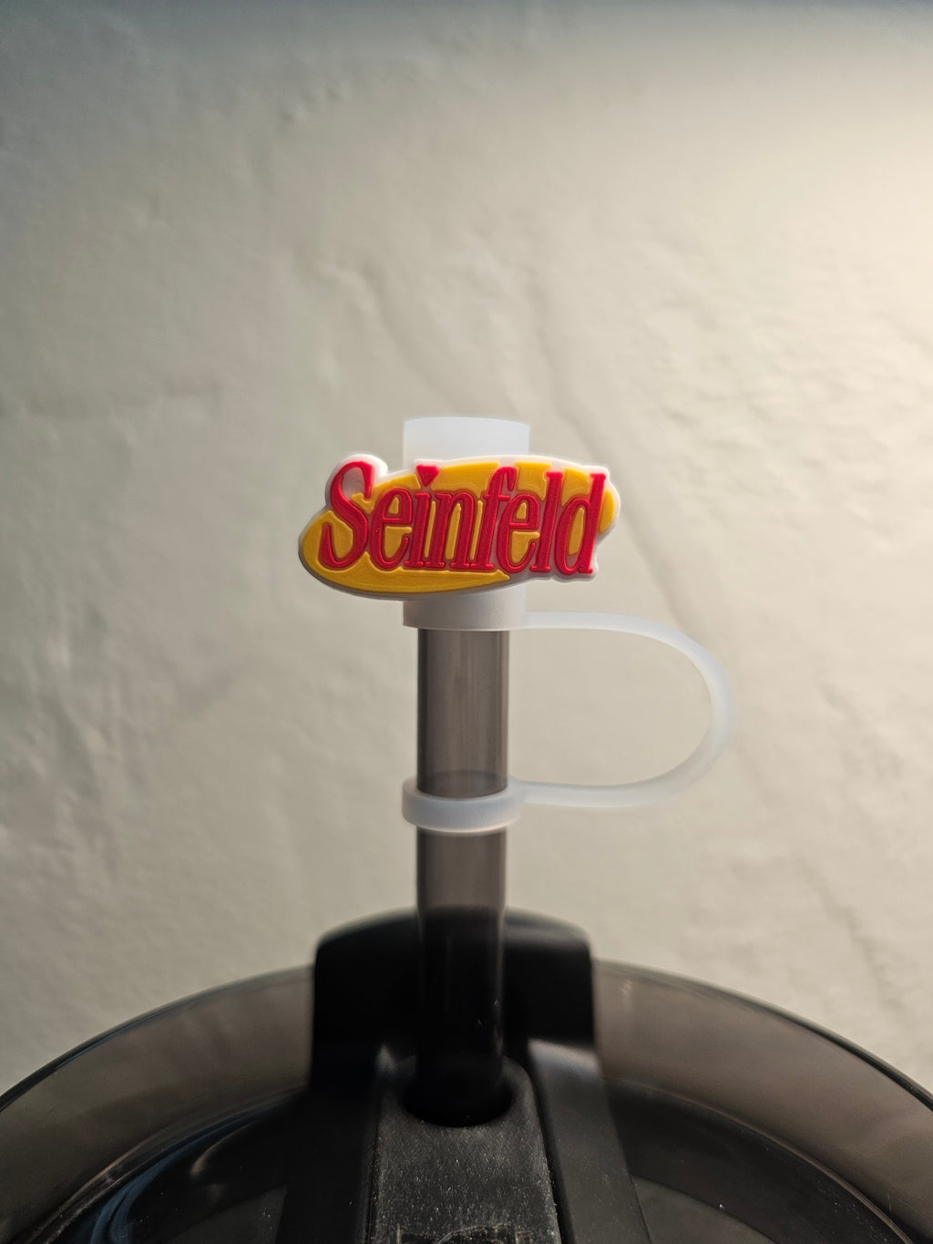 Seinfeld Logo Straw Topper. 10mm Straw Opening.