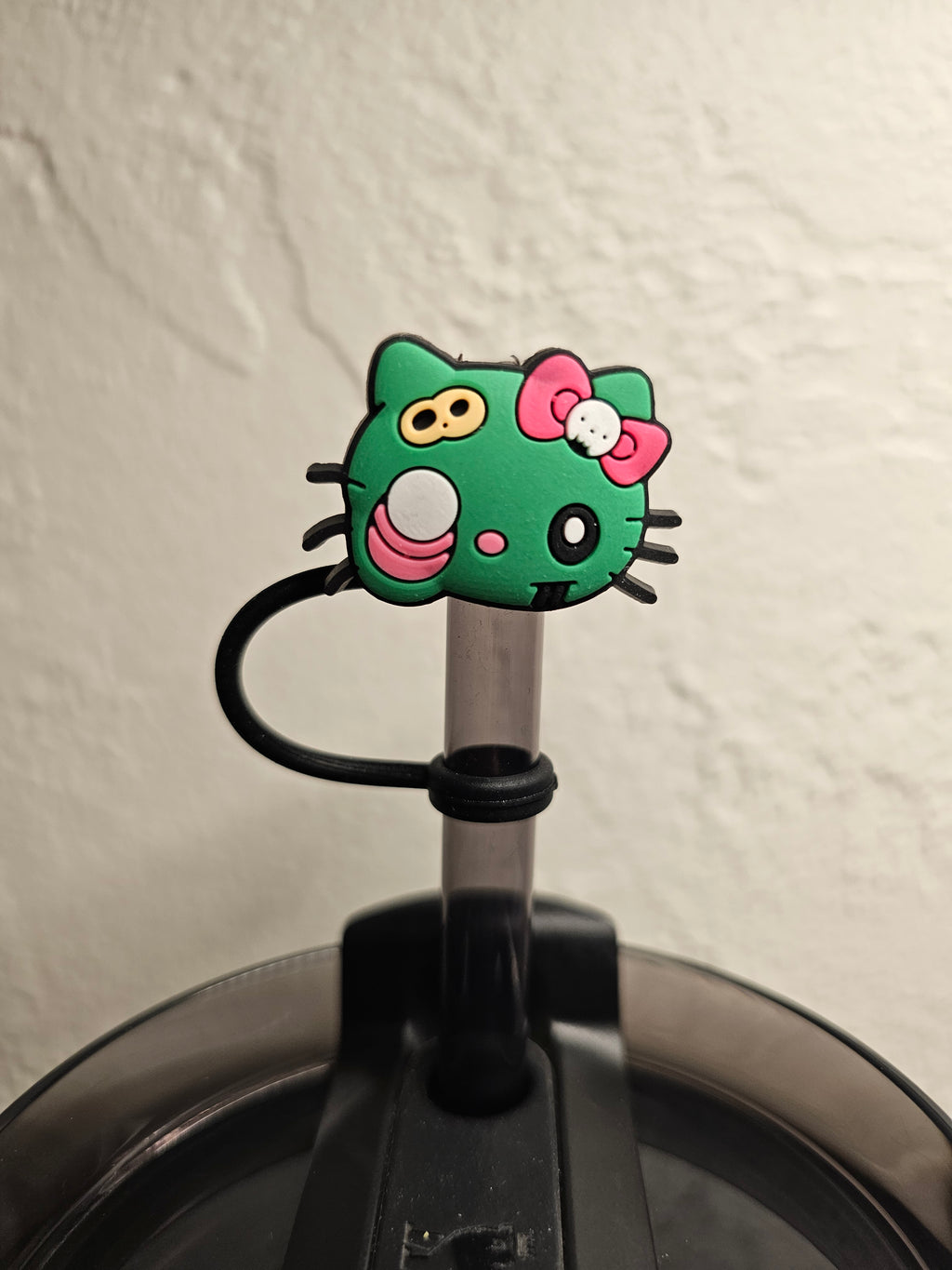 Hello Kitty Spooky Straw Toppers. 10mm Straw Opening. 2 Pack.